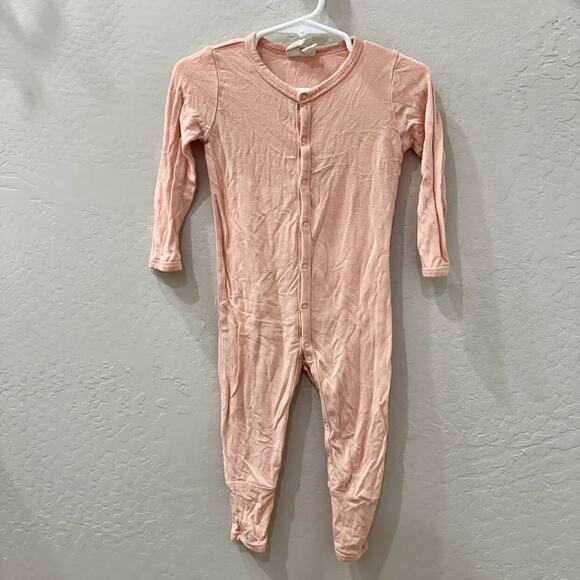 Kyte Baby Peach Snap Romper Pajamas - Picture 1 of 7